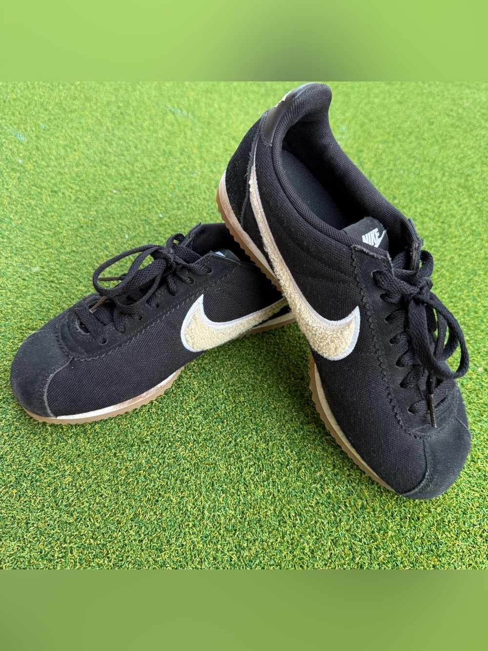Nike Women’s Classic Cortez PRM Black/Light Cream-Gum Sneakers Size 7.5